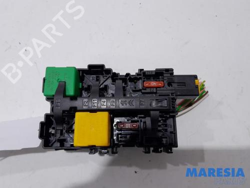 Used Fuse box PEUGEOT EXPERT Van (V_) 2.0 BlueHDi 120 (122 hp) 31514723
