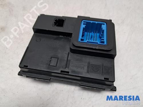 Used Electronic module Electronic module PEUGEOT 308 SW II (LC_, LJ_, LR_, LX_, L4_) 1.2 THP 130 (131 hp) 39896587 39896587