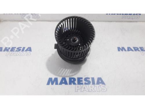 Used Heater blower motor PEUGEOT 208 I (CA_, CC_) 1.0 VTi (68 hp) 31388786