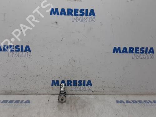 Used Ignition barrel PEUGEOT 308 SW II (LC_, LJ_, LR_, LX_, L4_) 1.6 BlueHDi 120 (120 hp) 31495729