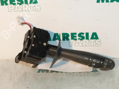 Used Steering column stalk RENAULT MEGANE I (BA0/1_) 1.8 16V (BA06, BA12, BA1A, BA1M, BA1R) (115 hp) 31411339