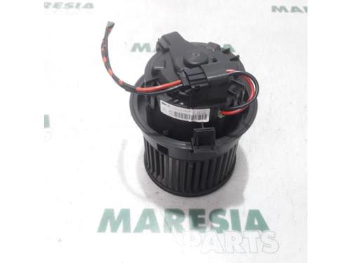 heater-blower-motor-peugeot-208-i-ca_-cc_-2012-2013-2014-2015-2016-2017-2018-2019-2020-2021-31409524 main image