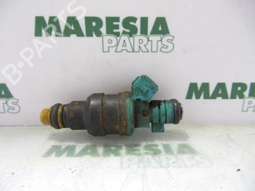 Inyector LANCIA KAPPA (838_) 2.4 20V (838AC1AA, 838AC11A) (175 hp) 31525804