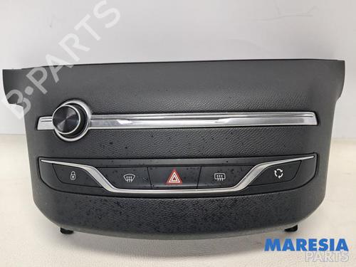 Autoradio PEUGEOT 308 II (LB_, LP_, LW_, LH_, L3_) 1.6 THP 125 (125 hp) 31672800