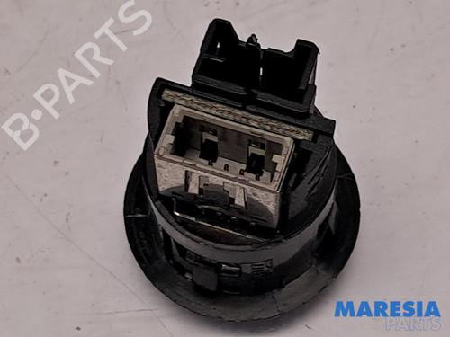 other-peugeot-208-i-ca_-cc_-2012-2013-2014-2015-2016-2017-2018-2019-2020-2021-31448807 main image