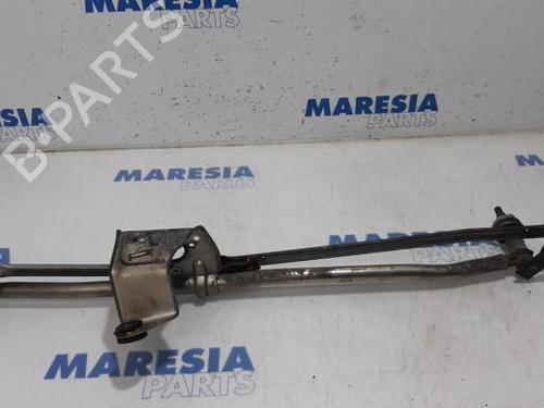 Used Front wipers mechanism IVECO DAILY IV Van 29L14 C, 29L14 C/P, 29L14 V, 29L14 V/P (136 hp) 31450869