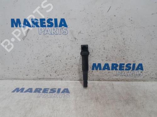 Used Ignition coil PEUGEOT 5008 (0U_, 0E_) 1.6 16V (120 hp) 31449308