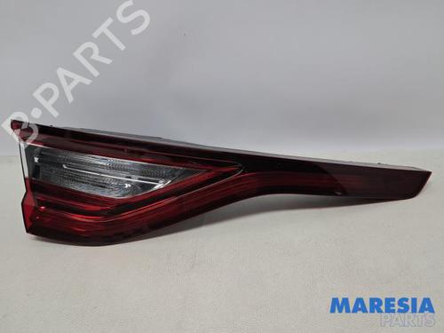 Farolim esquerdo RENAULT MEGANE IV Hatchback (B9A/M/N_) 1.2 TCe 130 (B9MR) (130 hp) 31816463