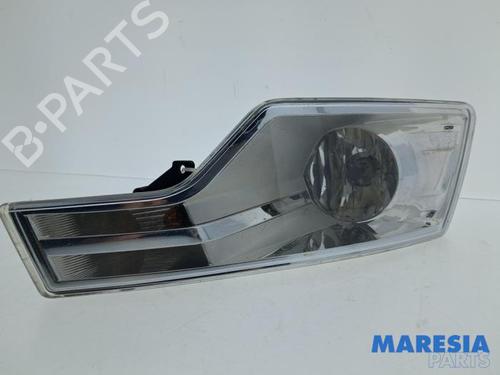 Used Right front fog light Right front fog light 38489249 38489249
