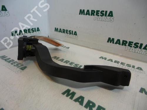 Used Electronic module PEUGEOT 206 CC (2D) 1.6 16V (2DNFUF, 2DNFUR) (109 hp) 31406771