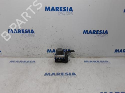 Used ABS pump CITROËN C1 (PM_, PN_) 1.0 (68 hp) 31399344
