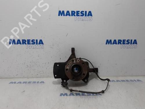 Used Right front steering knuckle OPEL VIVARO B Van (X82) 1.6 CDTI (05) (140 hp) 31514845