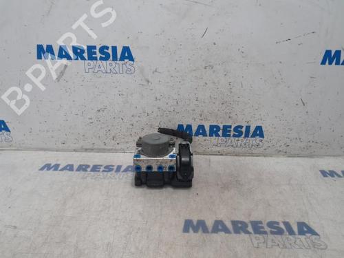 Used ABS pump FIAT PANDA (312_, 319_) 0.9 (312PXG1A) (86 hp) 31460072