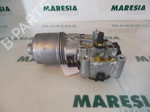 Used Front wiper motor RENAULT TWINGO II (CN0_) 1.2 16V (CN0K, CN0V, CN0A) (76 hp) 31479690