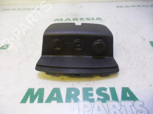 electronic-module-peugeot-208-i-ca_-cc_-2012-2013-2014-2015-2016-2017-2018-2019-2020-2021-31507016 main image