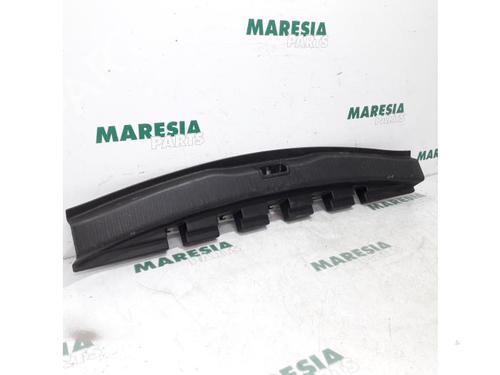 Fundo do compartimento da mala RENAULT MEGANE III Grandtour (KZ0/1) 1.5 dCi (KZ0C, KZ1A) (90 hp) 31478859