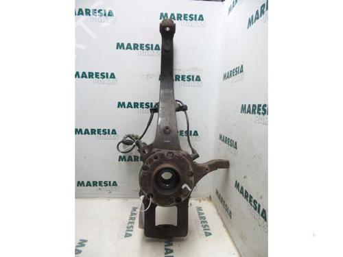 left-front-steering-knuckle-alfa-romeo-gt-937_-2003-2004-2005-2006-2007-2008-2009-2010-31483762 main image