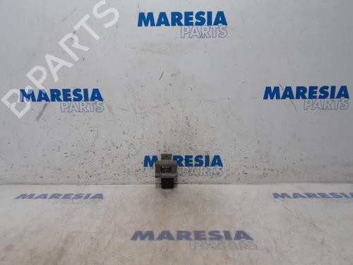 Used Electronic sensor PEUGEOT PARTNER Box Body/MPV 1.6 HDi (75 hp) 31494922