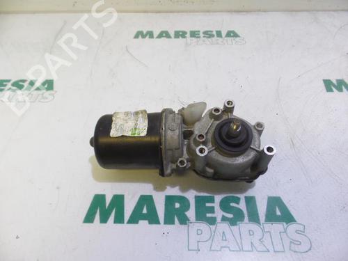 Used Front wiper motor RENAULT GRAND SCÉNIC II (JM0/1_) 1.9 dCi (JM0G, JM12, JM1G, JM2C) (120 hp) 31398549