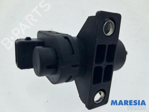 Electronic sensor RENAULT TWINGO III (BCM_, BCA_) 1.0 SCe 70 | BP38284925M84 - Image 3