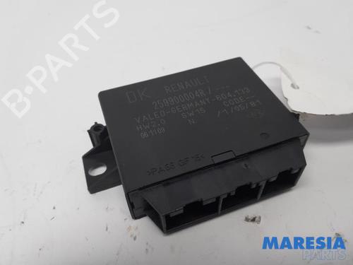 Used Electronic module RENAULT SCÉNIC III (JZ0/1_) 2.0 16V (JZ0G, JZ0P, JZ1E, JZ1P) (140 hp) 31530841