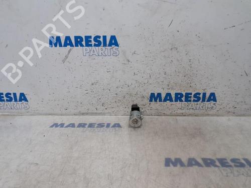 Used Ignition barrel CITROËN C-ELYSEE (DD_) 1.2 VTi 82 (82 hp) 31500445