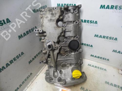 Used Valve cover RENAULT LAGUNA I Grandtour (K56_) 1.6 16V (K568) (107 hp) 31391440