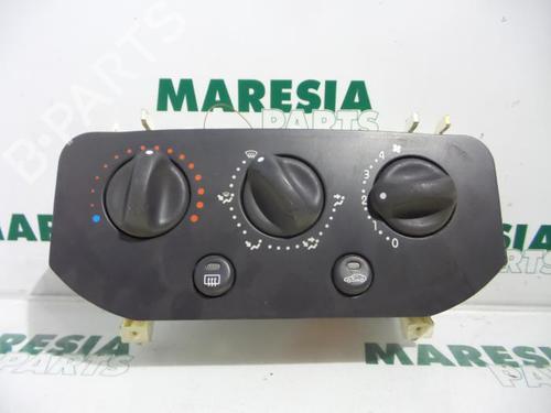 Used Climate control RENAULT CLIO II (BB_, CB_) 1.4 (B/CB0C, B/CB0S) (75 hp) 31484064