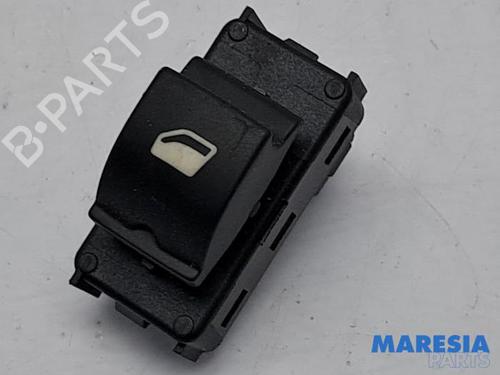 switch-peugeot-3008-i-mpv-0u_-2009-2010-2011-2012-2013-2014-2015-2016-2017-31409441 main image
