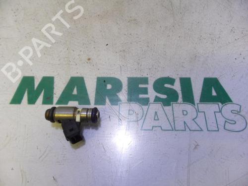 Used Injector FIAT PANDA (169_) 1.2 (169.AXB11, 169.AXB1A) (60 hp) 31537293