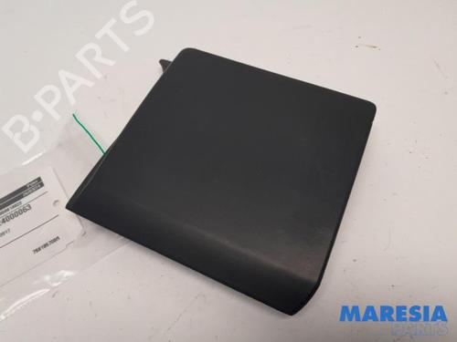 andre-renault-trafic-iii-van-fg_-2014-31399006 main image