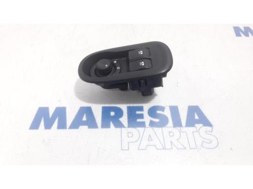 Used Switch RENAULT MASTER III Van (FV) 2.3 dCi 145 FWD (FV0E, FV0F, FV0H, FV02, FV0M, FV0S,... (146 hp) 31470001