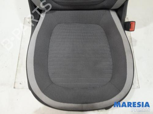 Right front seat RENAULT TWINGO III (BCM_, BCA_) 1.0 SCe 70 | BP31434963C16 