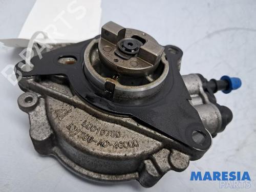 Used Vacuum pump Vacuum pump PEUGEOT 308 SW II (LC_, LJ_, LR_, LX_, L4_) 1.2 THP 110 (110 hp) 31410955 31410955