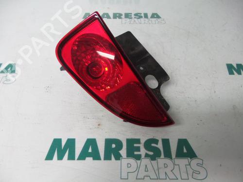 Tåkelys/Varsellys RENAULT ESPACE IV (JK0/1_) 2.0 Turbo (JK0A, JK0B, JK0N) (163 hp) 31484870