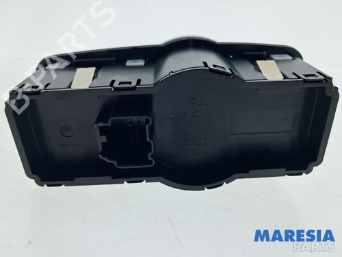 Headlight switch ALFA ROMEO STELVIO (949_) 2.0 Q4 (949.AXA2A) | BP38970230I24 - Image 4