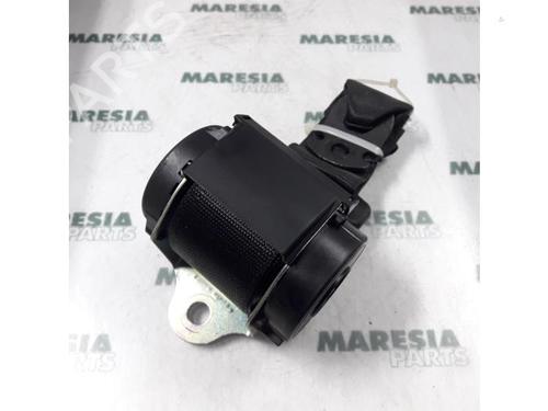rear-left-seatbelt-fiat-grande-punto-199_-2005-31488692 main image