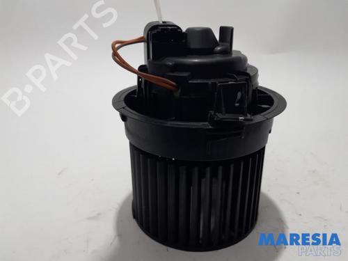 Used Heater blower motor RENAULT CLIO IV Grandtour (KH_) 0.9 TCe 90 (90 hp) 31529538