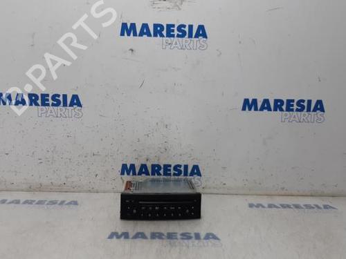 Used Radio PEUGEOT 307 CC (3B) 2.0 16V (136 hp) 31523604