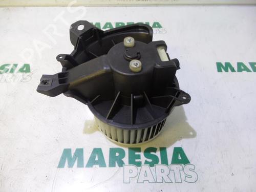 Used Heater blower motor FIAT PUNTO EVO (199_) 1.3 D Multijet (84 hp) 31529622