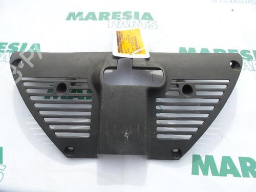 Grelha ALFA ROMEO 166 (936_) 2.0 T.Spark (936A3A__) (155 hp) 31511227