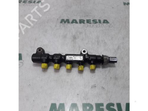 Used Injection rail Injection rail PEUGEOT 3008 I MPV (0U_) 1.6 HDi (109 hp) 31450269 31450269