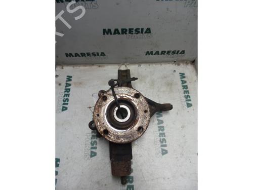 Used Left front steering knuckle PEUGEOT 307 (3A/C) 1.6 16V (109 hp) 31467019