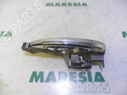 front-right-exterior-door-handle-citroen-c3-ii-sc_-2009-31427227 main image