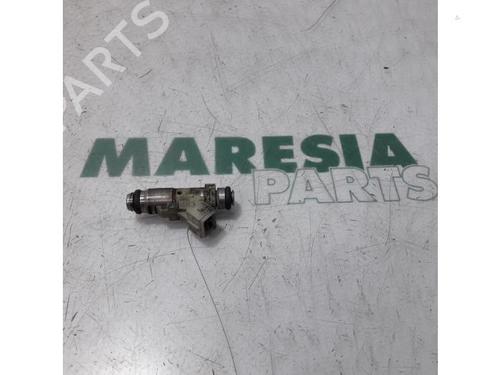 Used Injector PEUGEOT 206 Hatchback (2A/C) 1.4 i (75 hp) 31463258