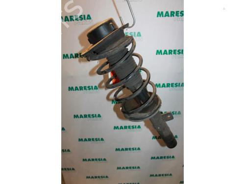 Used Right front shock absorber PEUGEOT 206 Hatchback (2A/C) 1.9 D (69 hp) 31526094