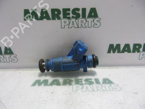 Used Injector FIAT BRAVO I (182_) 1.2 16V 80 (82 hp) 31530389