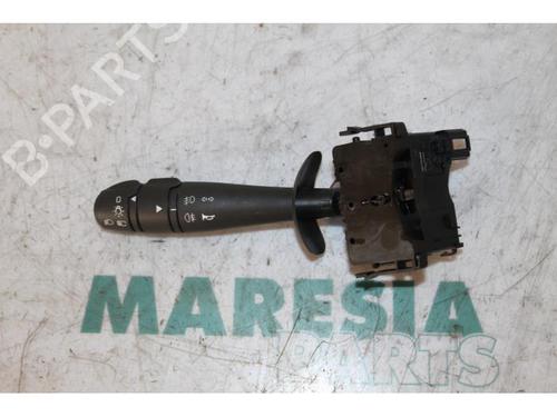 Used Steering column stalk RENAULT TWINGO II (CN0_) 1.2 16V (CN0K, CN0V, CN0A) (76 hp) 31445298