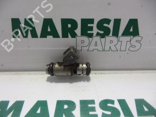 Used Injector RENAULT SCÉNIC I MPV (JA0/1_, FA0_) 2.0 16V (JA1B, JA1D, JA0C) (139 hp) 31509451