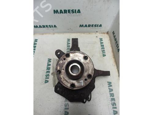 Used Left front steering knuckle RENAULT ESPACE IV (JK0/1_) 2.0 (JK09) (136 hp) 31417317